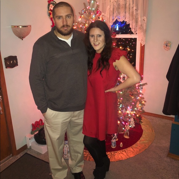 THE PERFECT CHRISTMAS DRESS - Picture 4 of 6